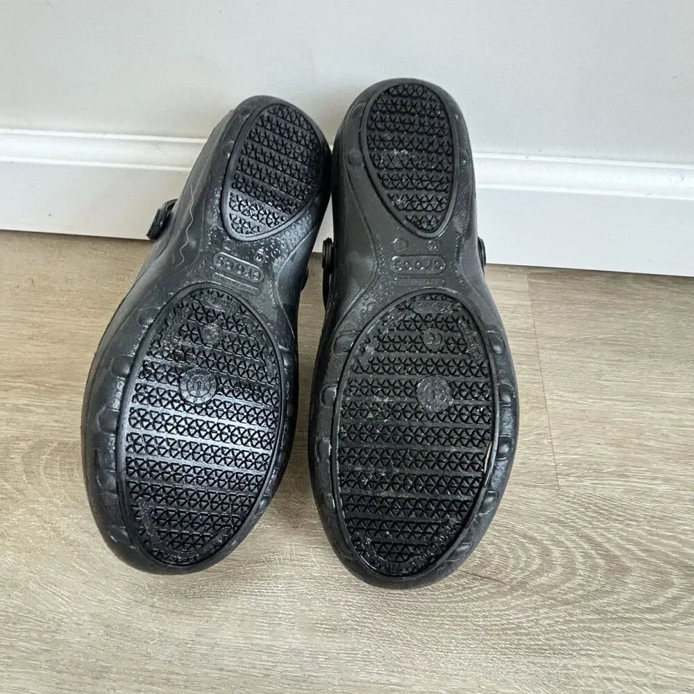 Crocs 10876 Mercy Work Clogs Women Size 7 Black Slip Resistant Nursing Chef Shoe